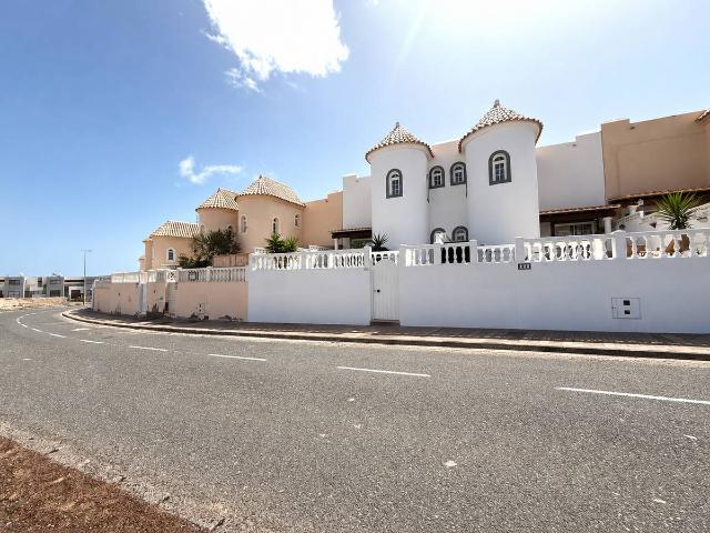 Casa adosada en Venta en Caleta de Fuste
