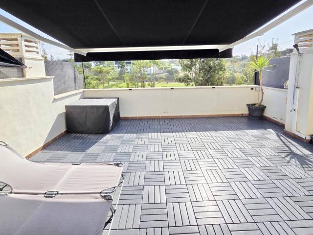 Casa adosada en Venta en Caleta de Vélez