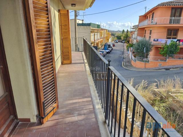 Casa adosada en venta en Calonge, Cabanyes Mas Ambrós Mas Pallí. Casa adosada para reformar con 3 plantas en Calonge. Casas adosadas.