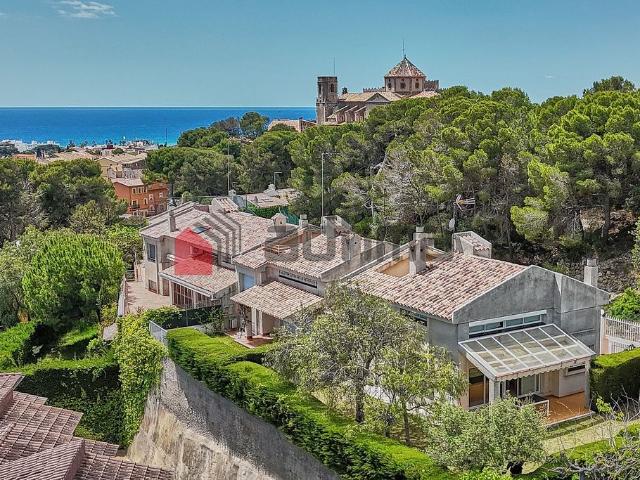 Casa adosada en venta en calle Comunidor, Altafulla, de 195 m² 4 habitaciones por 489.500