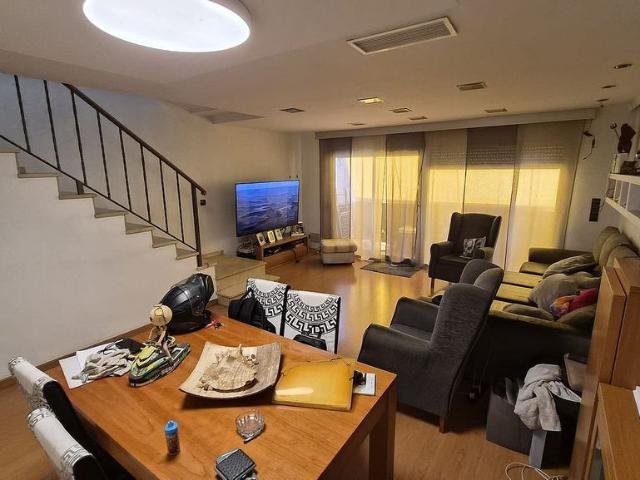 Casa adosada en venta en calle Ca L'aranyó, Arenys de Munt, de 165 m² 3 habitaciones por 470.000