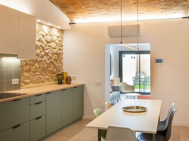 Casa adosada en venta en calle Cardenal Margarit, Girona, de 98 m² 3 habitaciones por 485.000