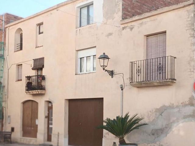 Casa adosada en venta en calle CL S Joan, Pobla de Mafumet, la, de 538 m² 3 habitaciones por 167.840