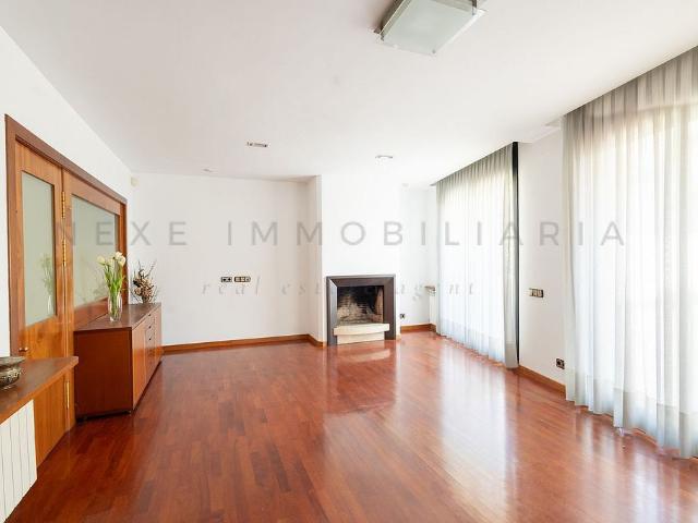 Casa adosada en venta en calle CL Riego de, Sabadell, de 362 m² 5 habitaciones por 750.000