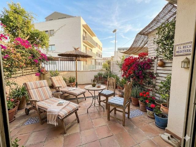 Casa adosada en venta en calle Cruspinera, Tiana, de 230 m² 4 habitaciones por 580.000