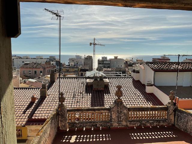 Casa adosada en venta en calle Andreu Gurí, Arenys de Mar, de 412 m² 4 habitaciones por 630.000