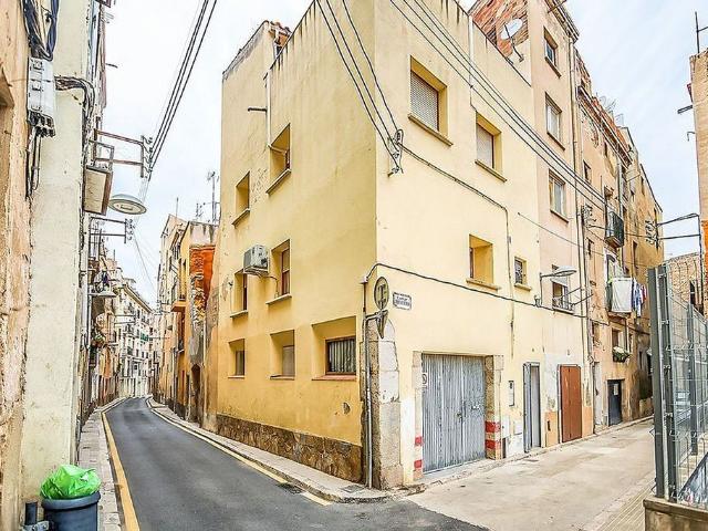 Casa adosada en venta en calle General Rending, Valls, de 141 m² 6 habitaciones por 29.000