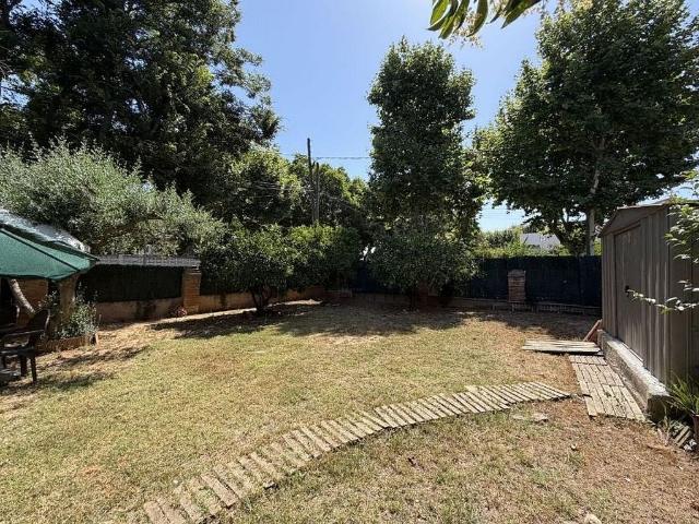 Casa adosada en venta en calle D'orense, Sant Cugat del Vallès, de 60 m² 2 habitaciones por 515.000