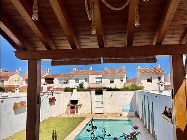 Casa adosada en venta en calle De la Deessa Isis, Mont Roig del Camp, de 78 m² 3 habitaciones por 225.000