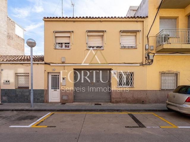 Casa adosada en venta en calle De la Verge de la Fuensanta, Vila Seca, de 206 m² 4 habitaciones por 274.000