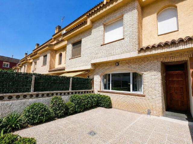 Casa adosada en venta en calle De la Vila de Lloret, Blanes, de 90 m² 4 habitaciones por 329.000