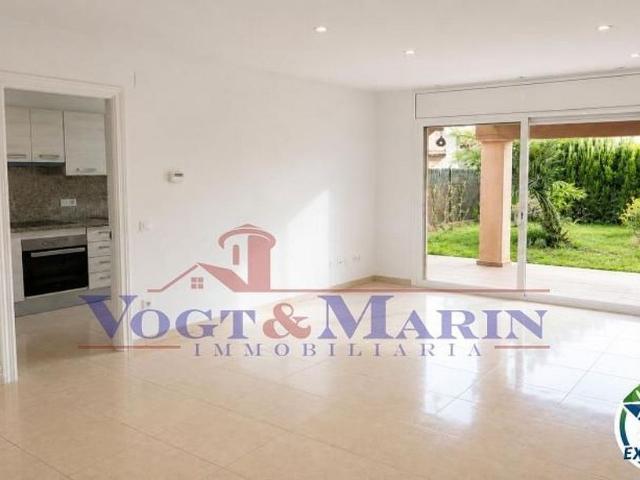 Casa adosada en venta en calle De L'arenal, Castelló d´Empúries, de 85 m² 4 habitaciones por 295.000