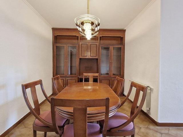 Casa adosada en venta en calle De Mossèn Àngel Rodamilans, Terrassa, de 110 m² 3 habitaciones por 189.000