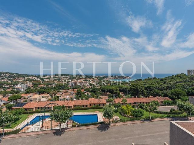 Casa adosada en venta en avenida De Platja D'aro, Castell Platja d´Aro, de 111 m² 3 habitaciones por 625.000