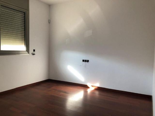 Casa adosada en venta en calle De València, Rubí, de 131 m² 3 habitaciones por 533.600