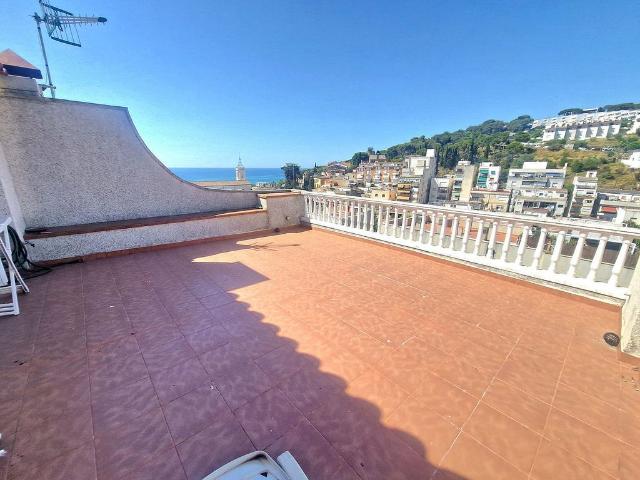 Casa adosada en venta en calle Del Moli, Caldes d´Estrac, de 188 m² 5 habitaciones por 550.000