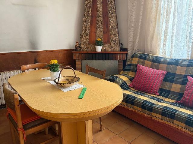 Casa adosada en venta en calle Del Castell, Arbúcies, de 100 m² 4 habitaciones por 85.000