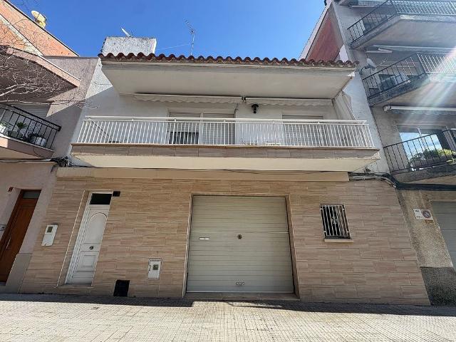 Casa adosada en venta en calle Del Dr Hermenegild Arruga, Roses, de 370 m² 5 habitaciones por 636.000