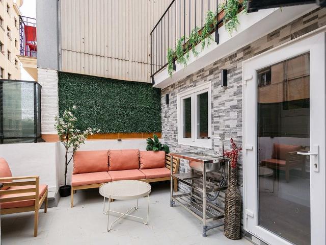 Casa adosada en venta en calle Del Tinent Flomesta, Barcelona, de 63 m² 2 habitaciones por 520.000