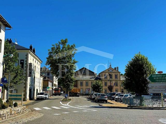 Casa adosada en venta en calle Du Belloch, Bourg Madame, de 72 m² 3 habitaciones por 250.000