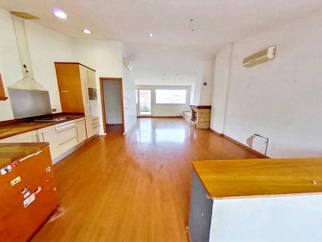 Casa adosada en venta en calle Emporda, Blanes, de 367 m² 5 habitaciones por 561.000
