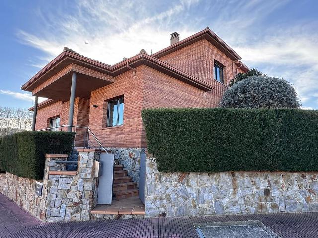 Casa adosada en venta en Santa Maria de Palautordera, de 116 m² 4 habitaciones por 495.000