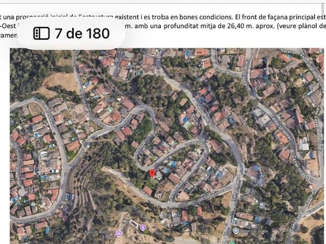 Casa adosada en venta en calle Euskadi, Abrera, de 178 m² 3 habitaciones por 225.000