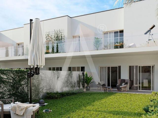 Casa adosada en venta en calle Federico García Lorca, Sentmenat, de 133 m² 3 habitaciones por 346.000