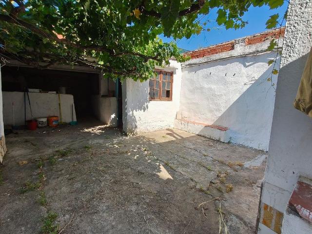 Casa adosada en venta en calle Josep Capdevila, Palafolls, de 100 m² 3 habitaciones por 245.000