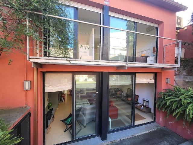 Casa adosada en venta en calle Mayor, Breda, de 330 m² 5 habitaciones por 590.000