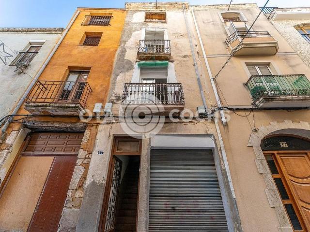 Casa adosada en venta en calle Major, Riudoms, de 104 m² 3 habitaciones por 110.000