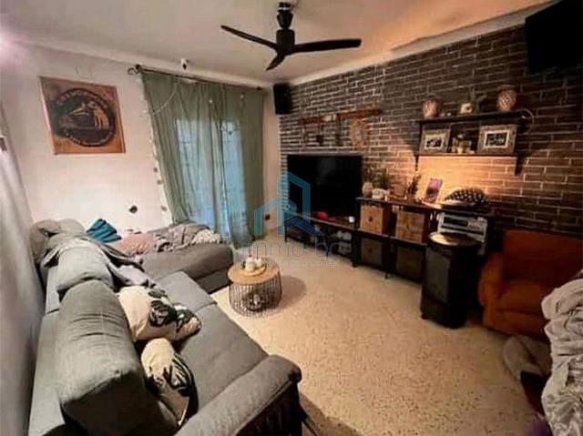 Casa adosada en venta en calle Mas de la Comtessa, Reus, de 125 m² 2 habitaciones por 230.000
