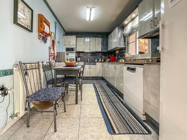 Casa adosada en venta en calle Metge Curco, Bisbal de Falset, la, de 434 m² 6 habitaciones por 145.000