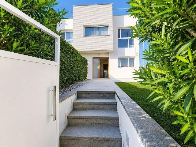 Casa adosada en venta en calle Mimoses de Les, Creixell, de 149 m² 3 habitaciones por 323.000