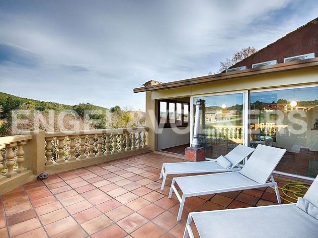 Casa adosada en venta en calle Sant Gaietà, Boadella d´Empordà, de 403 m² 4 habitaciones por 440.000
