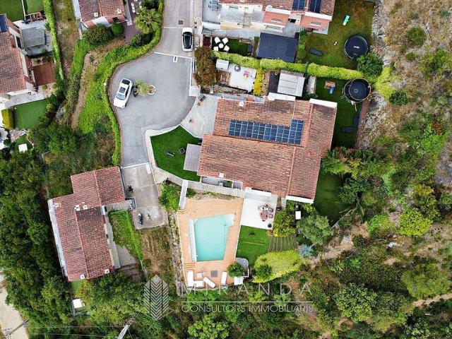 Casa adosada en venta en calle Senyors de Fivaller, Vallromanes, de 250 m² 4 habitaciones por 775.000