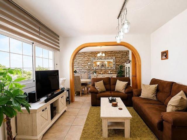 Casa adosada en venta en calle Stadium, Tarragona, de 113 m² 4 habitaciones por 260.000
