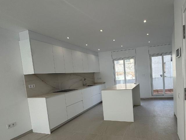 Casa adosada en venta en calle Ponent, Rubí, de 215 m² 4 habitaciones por 465.000