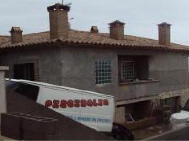 Casa adosada en venta en calle Pau Casals, Roda de Barà, de 322 m² 4 habitaciones por 244.220
