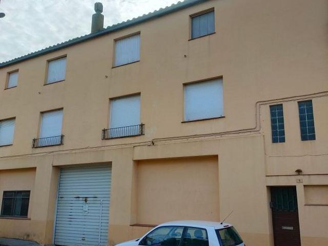 Casa adosada en venta en calle Ps Vicenç Bou, Torroella de Montgrí, de 1.465 m² 4 habitaciones por 720.000
