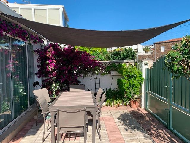 Casa adosada en venta en calle Punta de la Ferrera, Roses, de 98 m² 3 habitaciones por 335.000