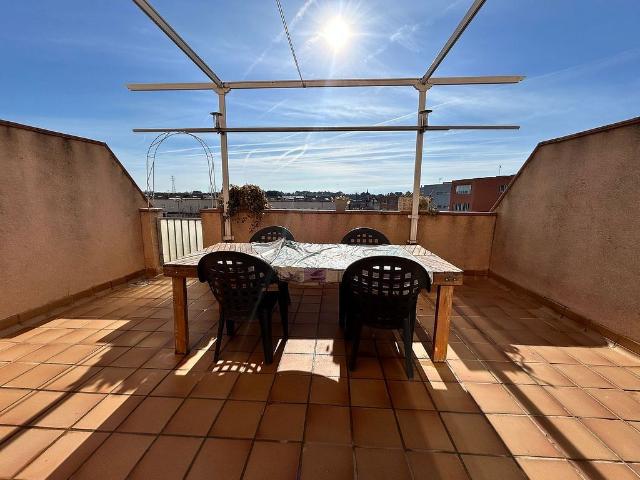 Casa adosada en venta en calle Rafael de Casanova, Valls, de 325 m² 3 habitaciones por 345.000
