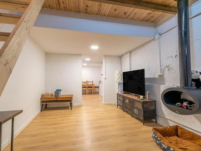 Casa adosada en venta en calle Tomàs Miralpeix, Castelló d´Empúries, de 55 m² 2 habitaciones por 119.000