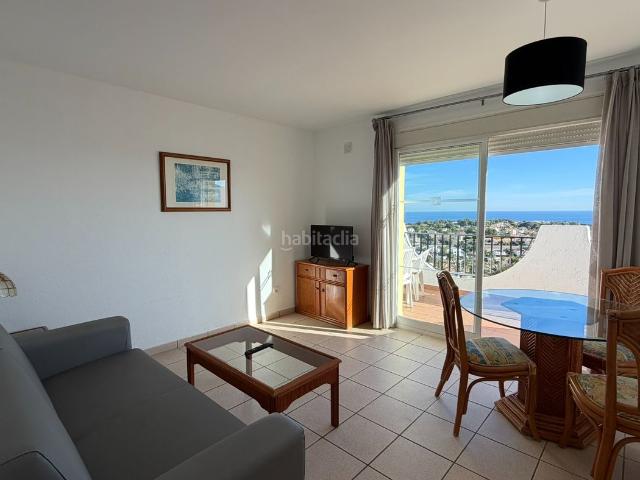 Casa adosada en venta en Calp, Cometa. Encantador Adosado 1era planta en Esquina con Vistas al Mar en Calpe. Casas adosadas.