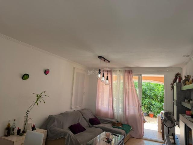 Casa adosada en venta en Calp, Cometa. Oportunidad única en Calpe adosado con licencia turística, solárium privado y garaje incluido. Casas adosadas.