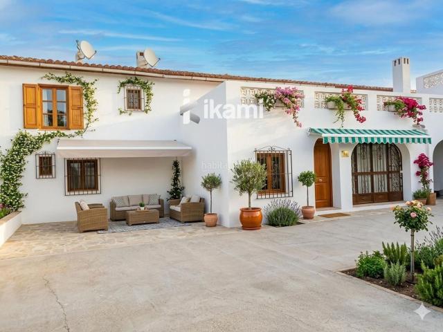 Casa adosada en venta en Calp, Marisol Park Ortembach Los Almendros. Casa de campo adosada. Casas adosadas.