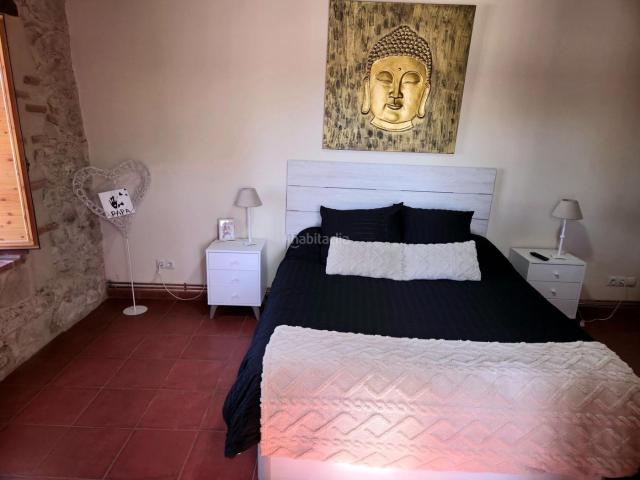 Casa adosada en venta en Calzada de Valdunciel. Casas adosadas Calzada de.