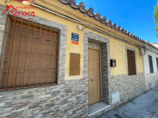 Casa adosada en Venta en Campo de la Verdad Miraflores