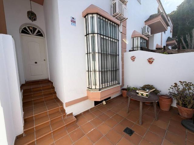 Casa adosada en Venta en Camposoto Gallineras