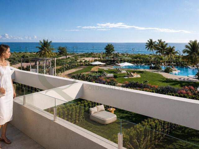 Casa adosada en venta en Campello el, Pueblo Español Coveta Fumá. Adosado en Playa del Amerador con jardín privado, solárium y vistas al mar. Casas adosadas Campello.
